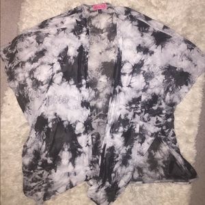 black & white tie dye kimono